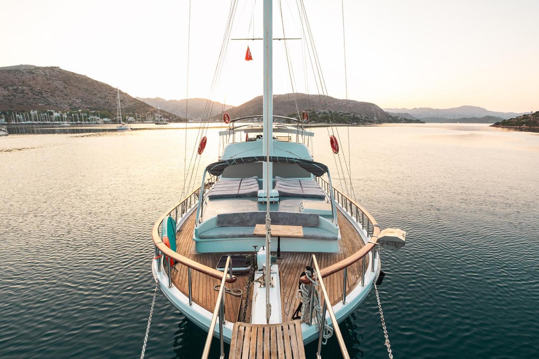 Tekne Esperanza